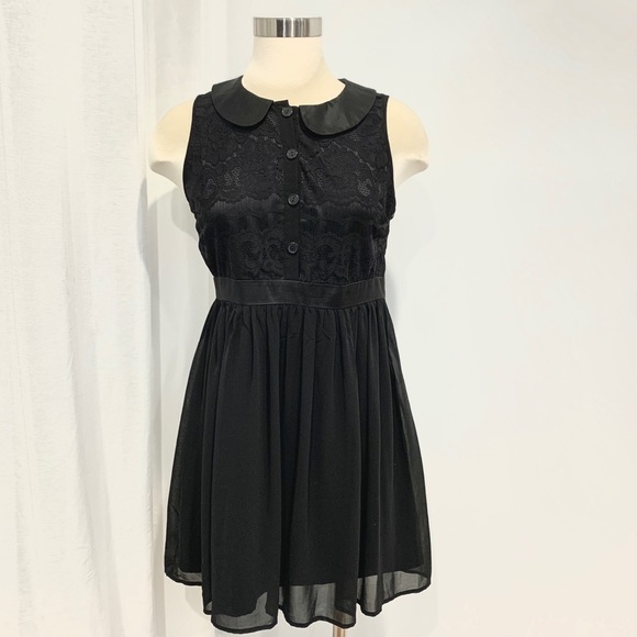 Forever 21 Dresses & Skirts - 🍍Forever 21 lined Fit and Flare Dress